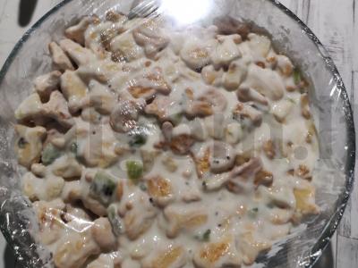 Žuvies sausainių pyragas su grietine ir vaisiais Žingsnis 4