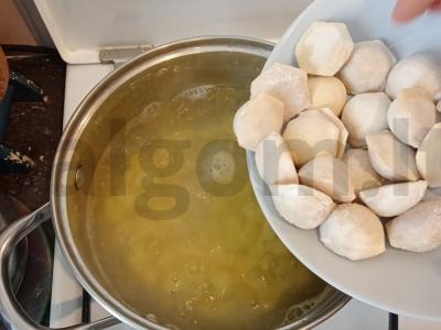 Bulvių troškinys su koldūnais Žingsnis 2