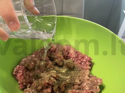 Čeburekai su maltos mėsos mišiniu Žingsnis 7