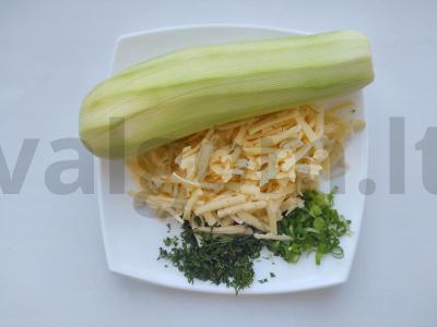 Cukinijų blyneliai ant pieno Žingsnis 1