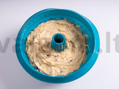 Kalėdinis pyragas su džiovintais vaisiais, riešutais ir medumi Žingsnis 3