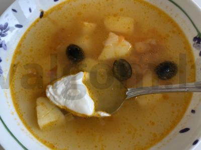 Mėsos mišrainė be ingredientų kepimo aliejuje pagrindine nuotrauka