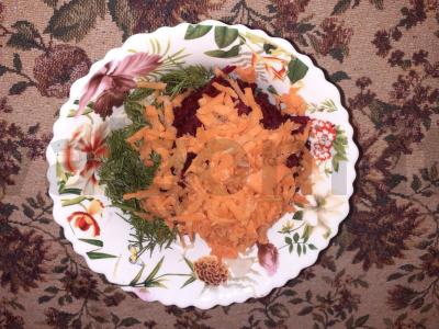 Raugintų kopūstų, burokėlių ir krapų salotos su citrinos sultimis Žingsnis 2