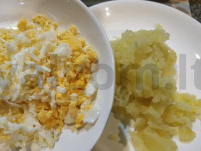 Sluoksniuotos salotos "Ramunėlės" Žingsnis 4