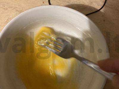 Dešrelės tešloje su sūriu Žingsnis 9