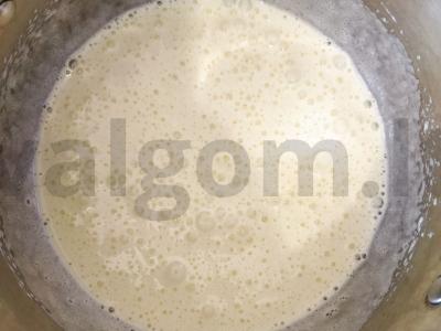 Mini keksiukai su sultenėmis Žingsnis 1