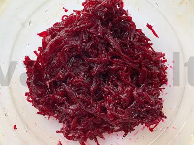 Desertinės salotos su burokėliais ir džiovintomis slyvomis Žingsnis 1