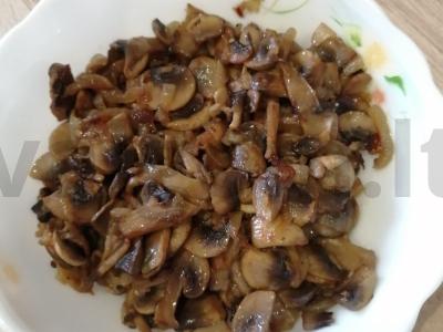 Makaronai su grybais, sūriu ir grietinėle Žingsnis 4
