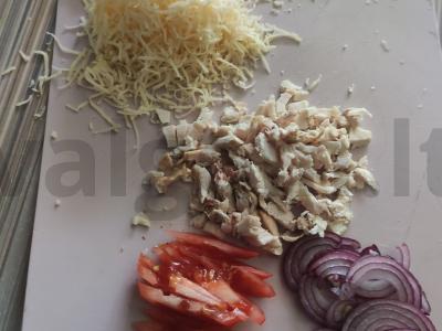 Uždara pita pica ant keptuvės "Vyruchayka" Žingsnis 2