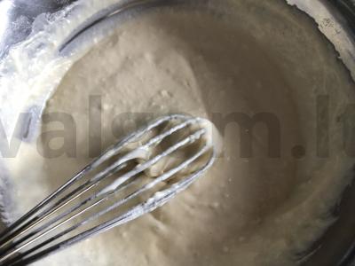 Naminis kefyro pyragas Žingsnis 3