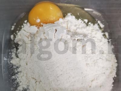 Obuolių pyragas mikrobangų krosnelėje Žingsnis 3