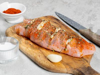 Kalakutiena su paprika ir Provanso žolelėmis orkaitėje Žingsnis 1