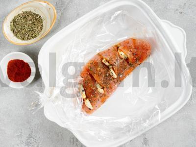 Kalakutiena su paprika ir Provanso žolelėmis orkaitėje Žingsnis 2