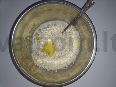 Naminiai sausainiai su avižomis ir bananais Žingsnis 1