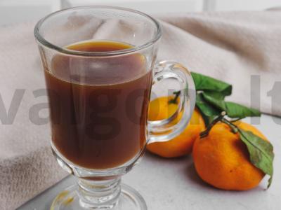Kava su ledais ir mandarinų sultimis. Žingsnis 2