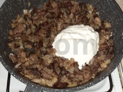Širdingas kiaulienos jautienos stroganoff Žingsnis 5