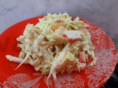 Salotos "Tender Paradise" su krabų lazdelėmis pagrindine nuotrauka