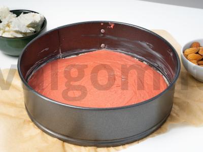 Raudonas aksominis širdies formos pyragas Žingsnis 2