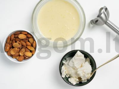 Raudonas aksominis širdies formos pyragas Žingsnis 3