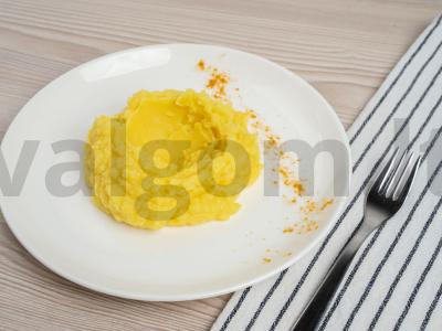 Lengvas ciberžolės bulvių košės receptas pagrindine nuotrauka