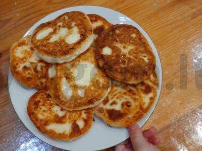Kūdikių sūreliai pagrindine nuotrauka