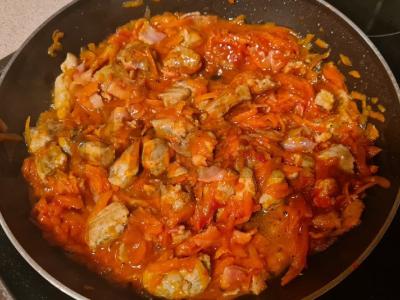 Bigos su šonine pagrindine nuotrauka