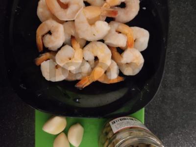 Krevečių kebabas su kaparėliais ir česnakais Žingsnis 1