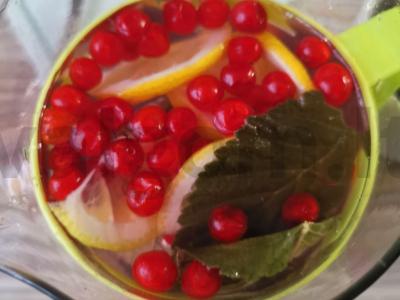 Vitaminų gėrimas sveikatai ir imunitetui stiprinti pagrindine nuotrauka