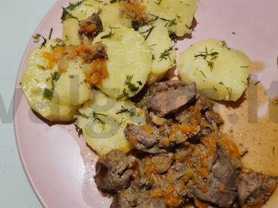 Švelnios kepenėlės su bulvėmis pagrindine nuotrauka
