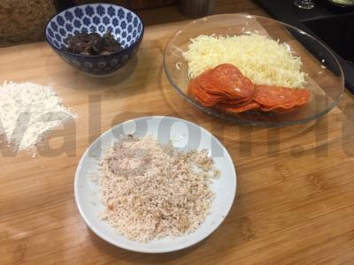 Pica ant sluoksniuotos tešlos su mėsos trupiniais Žingsnis 6