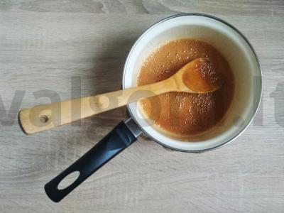Karameliniai keksiukai su sviestiniu kremu Žingsnis 5