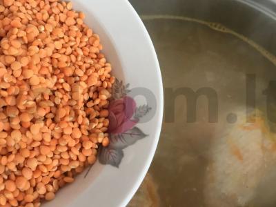 Lęšių sriuba su bulvėmis ir vištiena Žingsnis 3