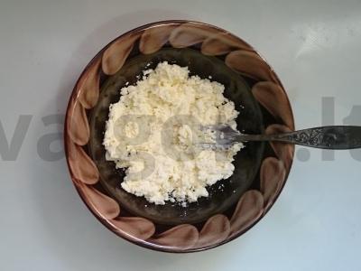 Burokėlių, sirtakių ir česnakų salotos Žingsnis 2