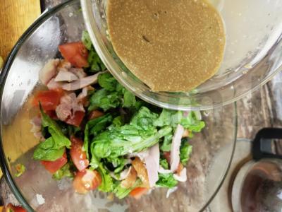 Sultingos salotos su rūkyta vištiena Žingsnis 5