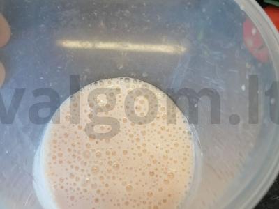 Jogurtiniai blyneliai Žingsnis 1