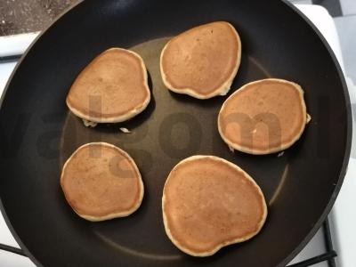 Jogurtiniai blyneliai Žingsnis 4