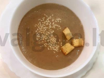 Grybų tyrės sriuba. pagrindine nuotrauka