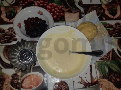 Uogų krepšeliai su grietinės kremu Žingsnis 2