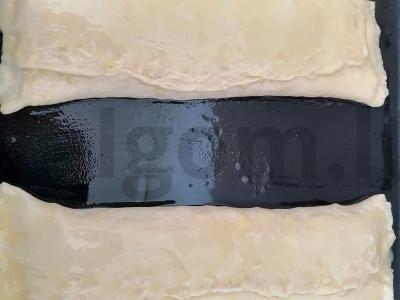 Sūrio vyniotinis iš sluoksniuotos tešlos Žingsnis 4