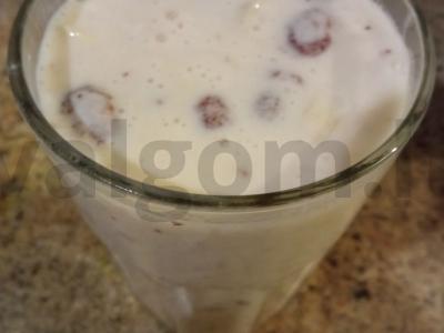 Indiškas lassi kokteilis pagrindine nuotrauka