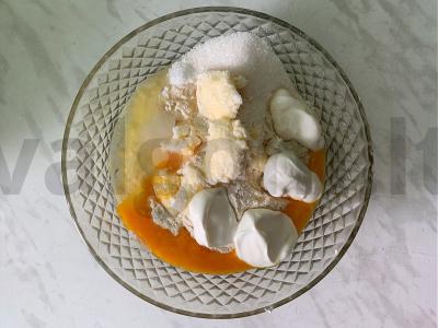 Švelnūs dešrelių suktinukai su varške Žingsnis 3