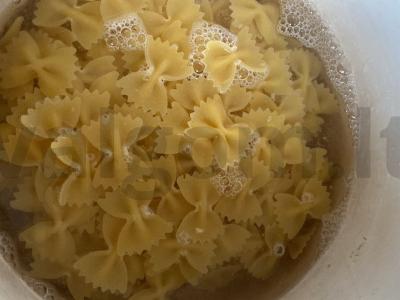 Farfalle a la bolognese. Žingsnis 1