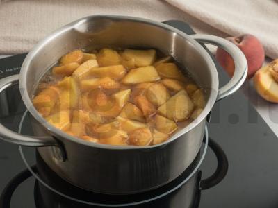 Persikų tyrė su citrinų sultimis Žingsnis 2