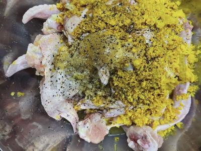 Vištienos sparneliai apelsinų ir sojos padaže Žingsnis 2