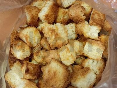 Salotos "Chicken Ryaba" su sūriu ir skrebučiais Žingsnis 2