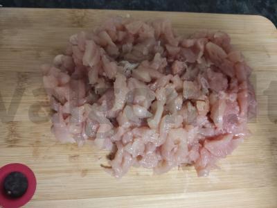 Trijų ingredientų vištienos paplotėliai per 40 minučių Žingsnis 1