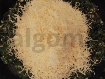 Lengvas raudonosios ir baltosios žuvies terinas su parmezanu ir alyvuogėmis Žingsnis 2