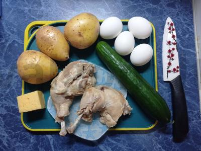 Salotos "Spring Delight" su vištiena ir sūriu Žingsnis 1