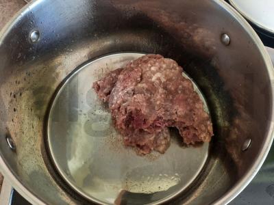 Bulvių troškinys su malta mėsa Žingsnis 1