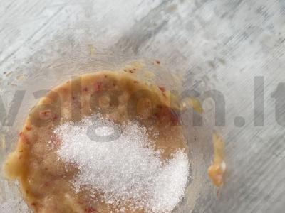 Mango, ananasų, braškių kokteiliai Žingsnis 6